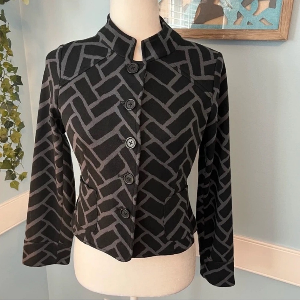 ECI Geometric Black and Gray Blazer